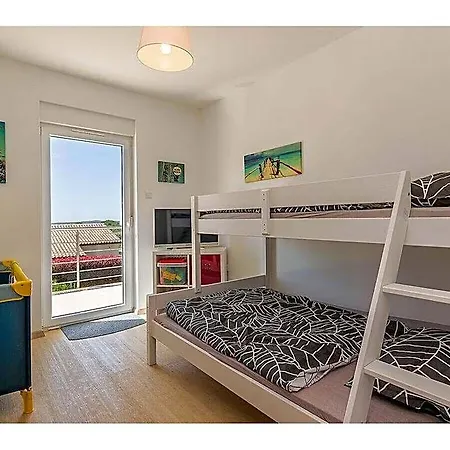 Stefanja Modern Retreat 호텔 4*
